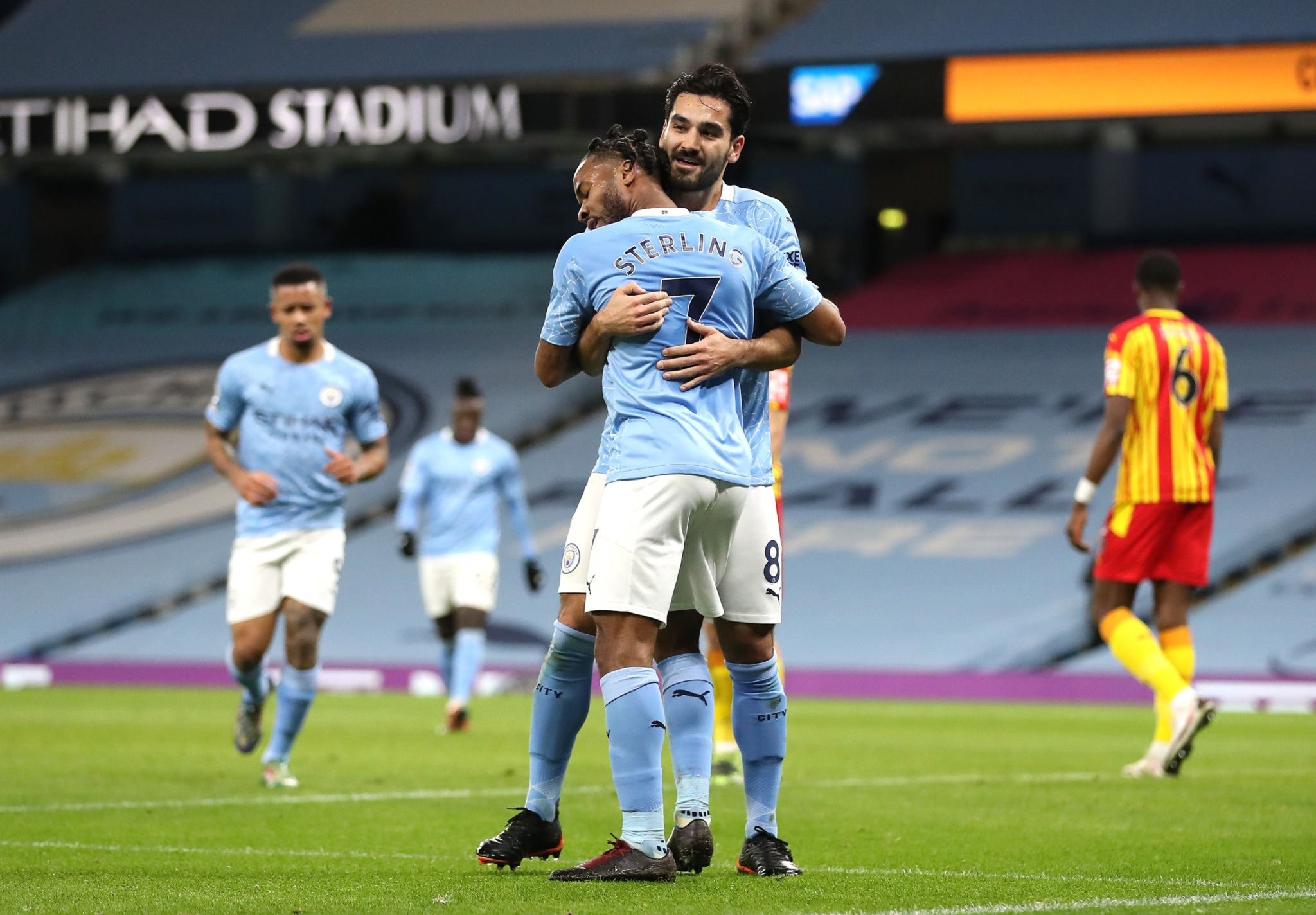 握手言和 握手言和