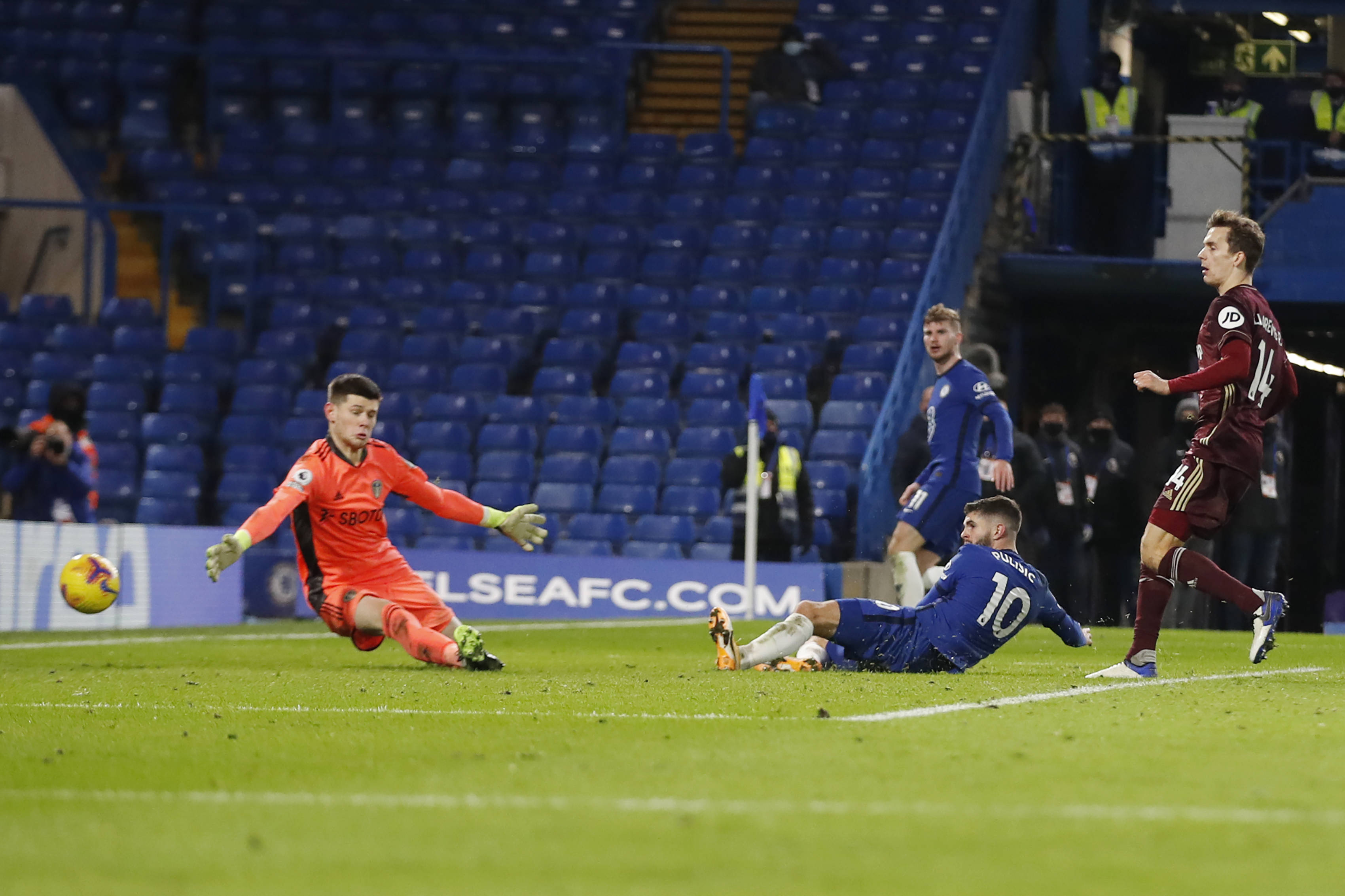 行退役告别 行退役告别