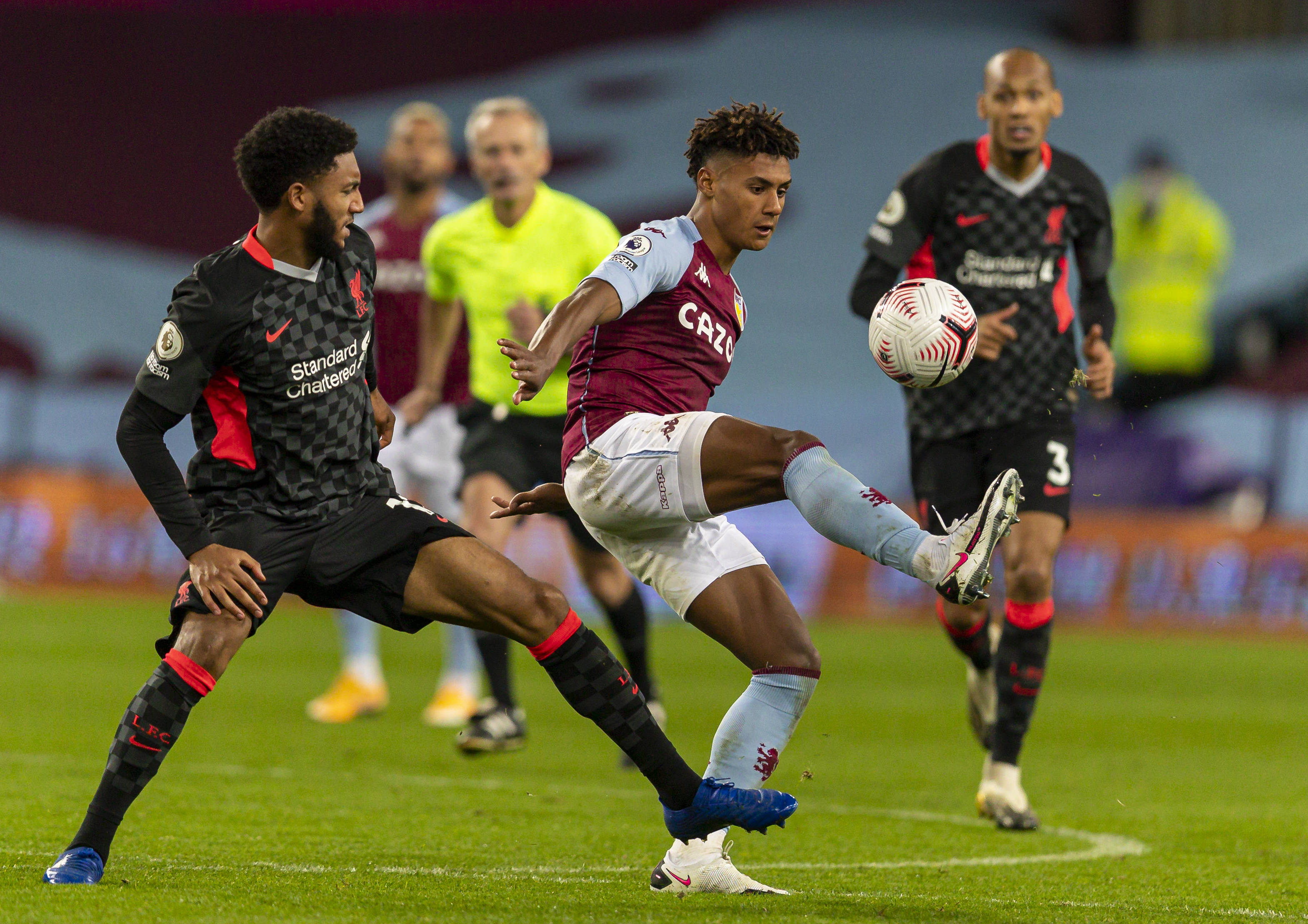 防線的默契 防線的默契